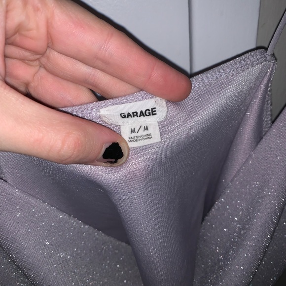 GARAGE CROP TOP ♡ SIZE MEDIUM - Picture 3 of 3